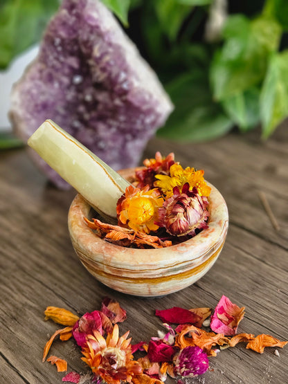 Mortar & Pestle + Herbs - Hemlock & Honey