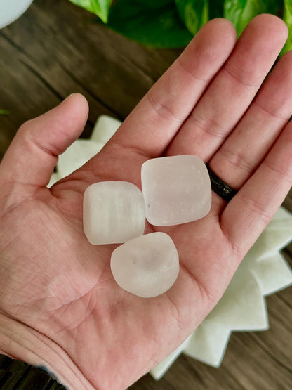 Selenite Tumbles- Calm, Clarity & Cleansing