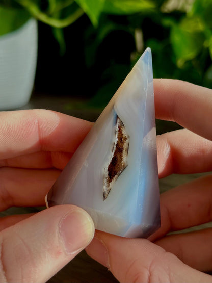 Agate Druzy Points- Protection/ Stability, Grounding & Amplification