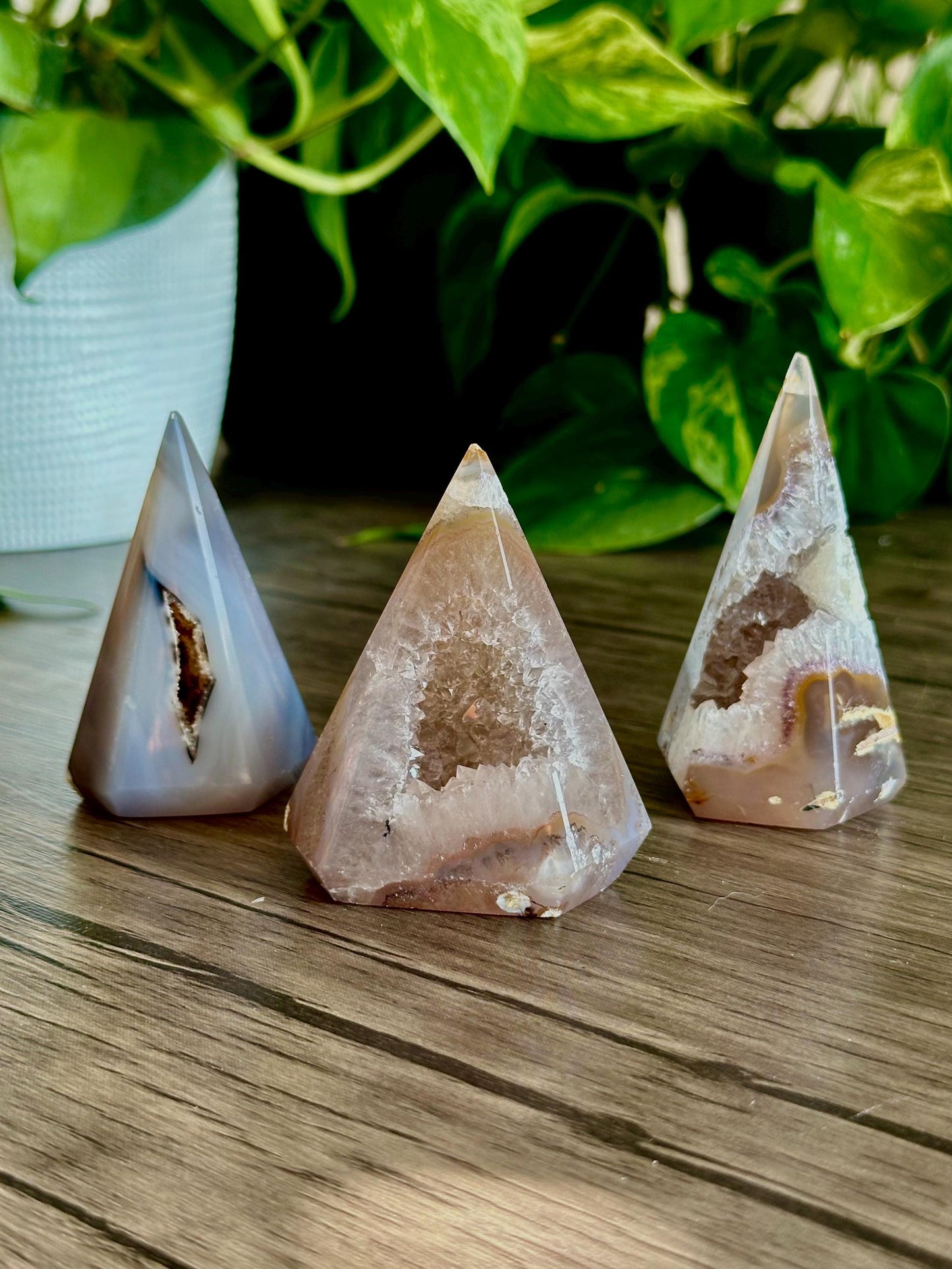 Agate Druzy Points- Protection/ Stability, Grounding & Amplification